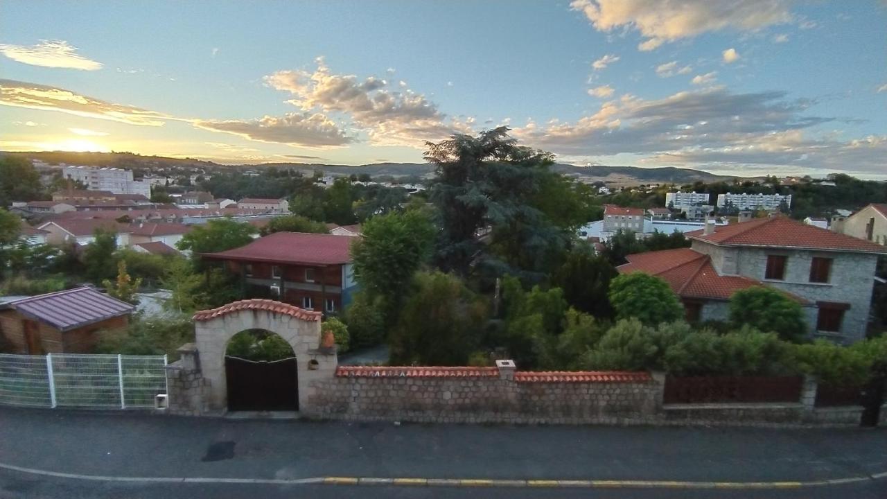 La Batisse De Saint-Chamond B&B 외부 사진